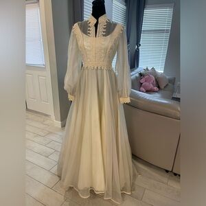 1970s Vintage Victorian handmade cottage prairie high neck lace wedding dress XS